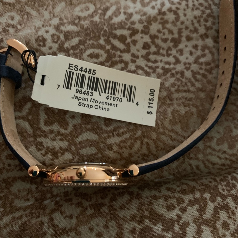 Watch - Picture 3 of 5